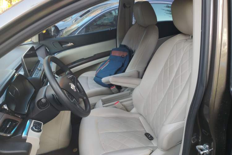 Used Buick GL8 2023 Land Executive Class Smart Enjoyment Model Driver Seat