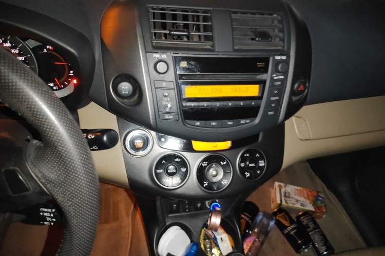 Used Toyota RAV4 2011 2.4L Automatic 4x4 Supreme Edition