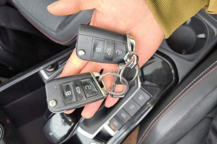 Used Volkswagen Tayron 2019 330TSI Two-Wheel Drive Luxury Model China VI Standard
