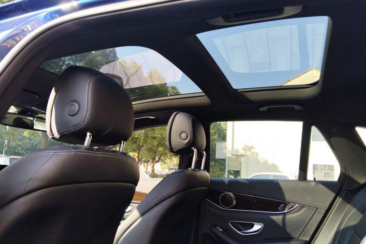 Used Mercedes-Benz GLC 2017 GLC 260 4MATIC Dynamic Edition
