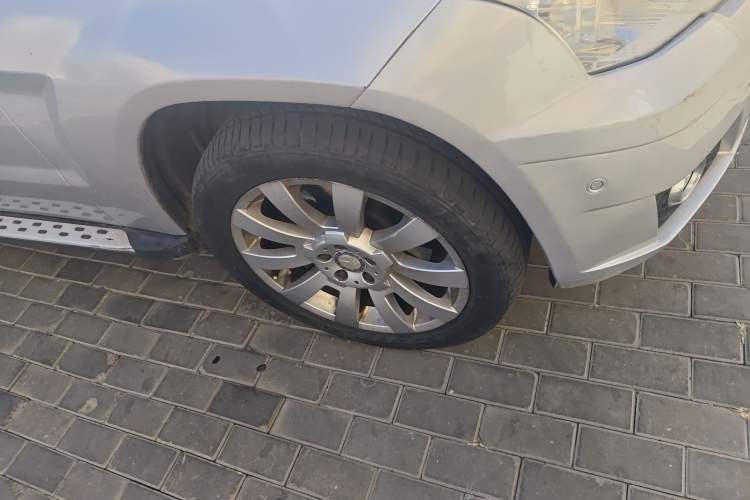 Used Mercedes-Benz GLK-Class 2011 GLK 300 4MATIC Fashion Model
