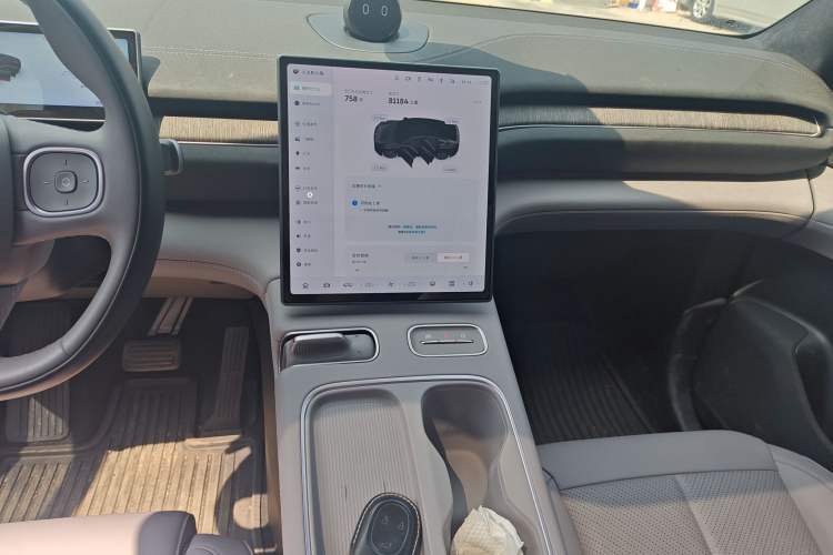 Used Nio ES6 2024 75 kWh Audio And AC Panel