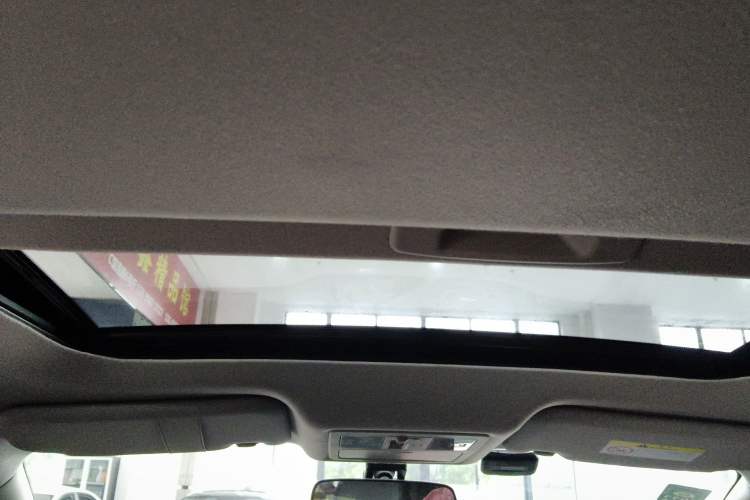 Used Nissan Lannia 2020 1.6L CVT Smart Connect Smart Cool Edition
