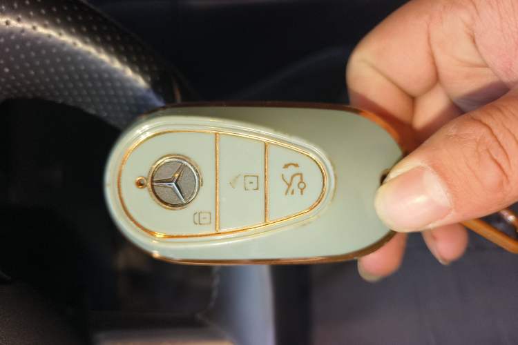 Used Mercedes-Benz C-Class 2022 C 200 L Sport Edition Vehicle Key