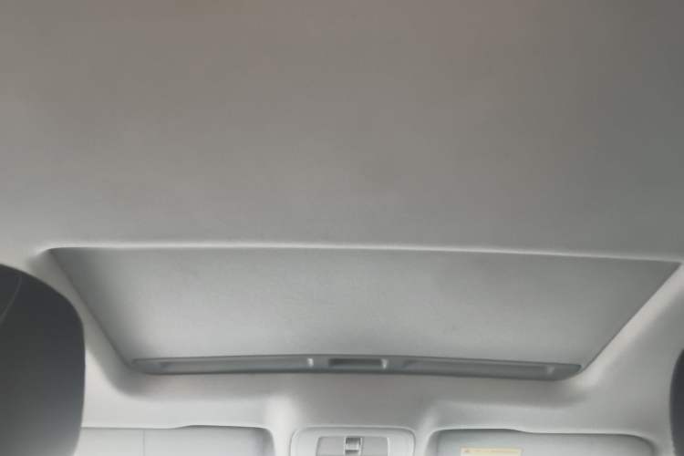 Used Roewe i6 2019 PLUS 1.6L CVT 4G Connected Flagship Deluxe Edition