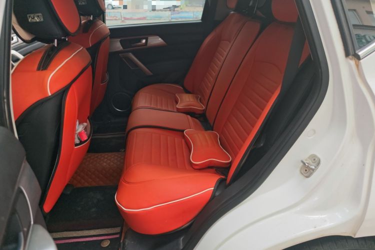 Used Haval H2 2016 Red Label 1.5T Manual Two-Wheel Drive Urban Edition
