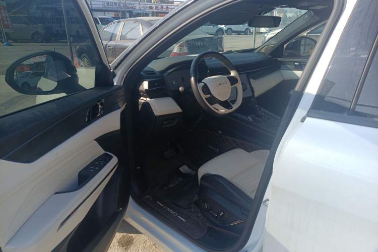 Used Lynk & Co 01 2023 1.5TD EM-F Dawn Driver Seat