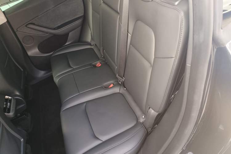 Used Tesla Model Y 2024 Rear-Wheel-Drive Version