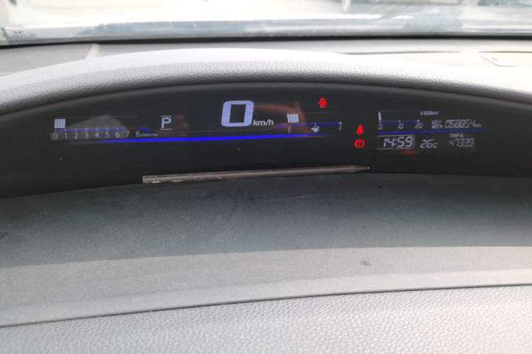 Used Honda Jade 2013 1.8L CVT Luxury Edition 5 seats