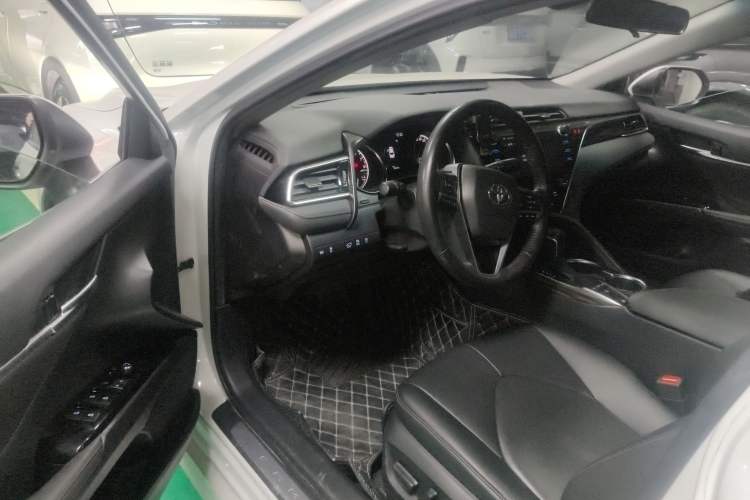 Used Toyota Camry 2019 2.5G Luxury Edition China V Standard

