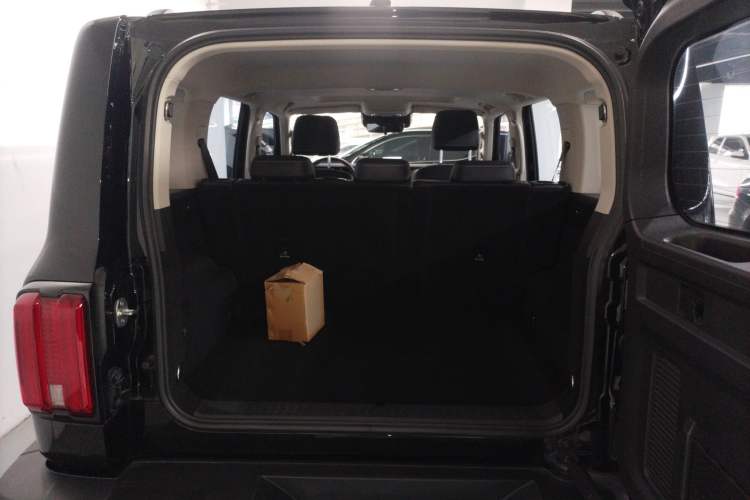 Used Tank 300 2023 Off-Road Edition 2.0T Challenger Trunk