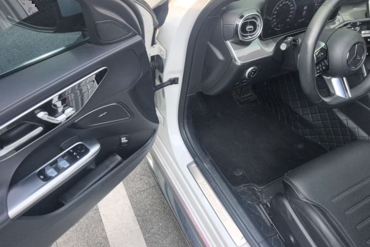 Used Mercedes-Benz C-Class 2023 Second Facelift C 260 L Sport Edition
