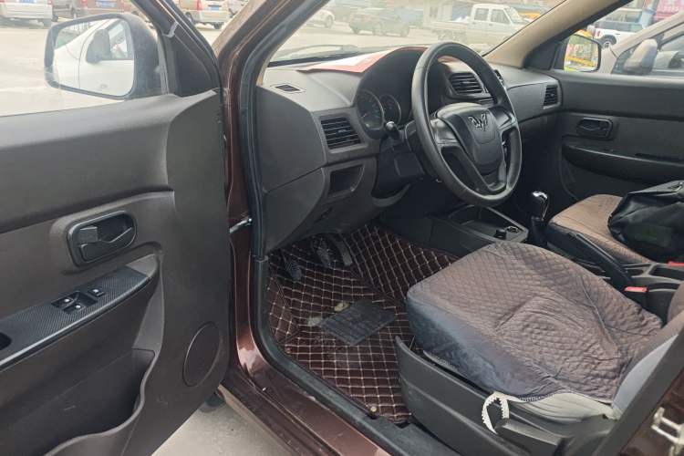 Used Wuling Hongguang 2014 1.5L S Standard Version Driver Seat