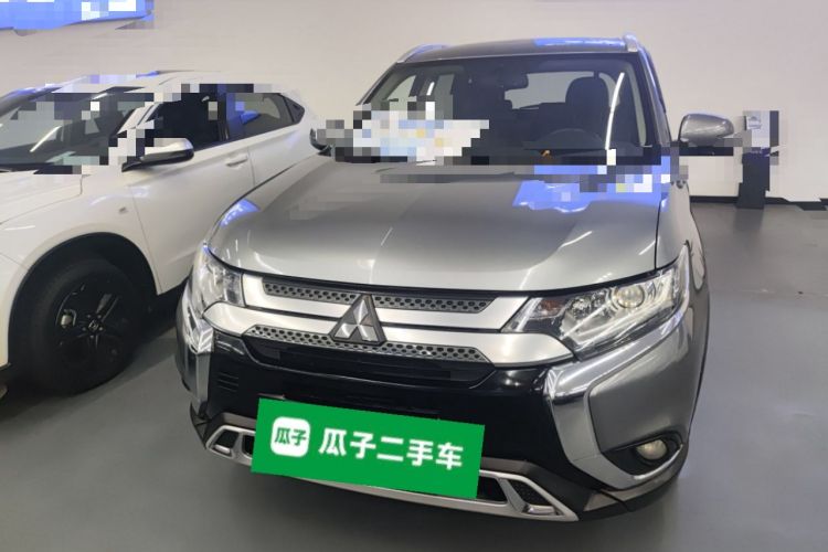 Used Mitsubishi Outlander 2020 2.0L Two-Wheel Drive Comfort Edition 7-Seater