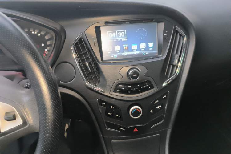 Used GAC Trumpchi GA3S Vision 2014 1.6L Manual Luxury ESP Version
