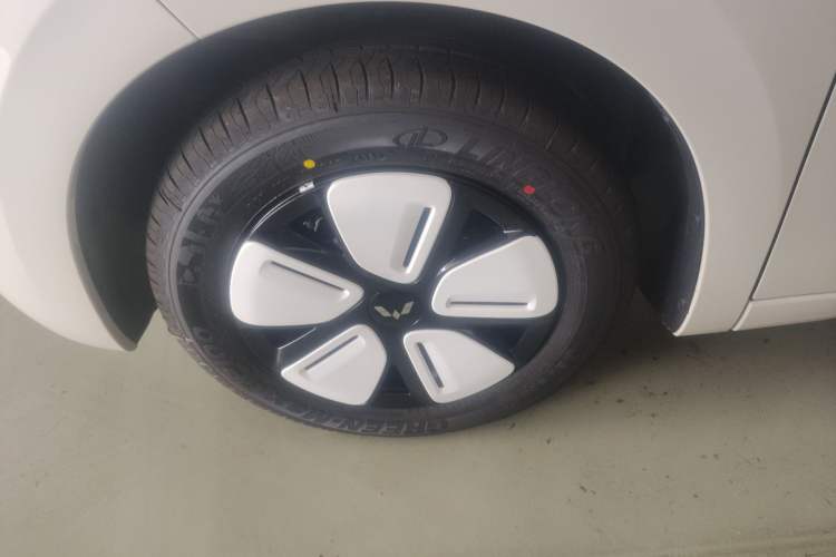 Used Wuling Hongguang MINIEV 2025 Four-Door Version Advanced Edition