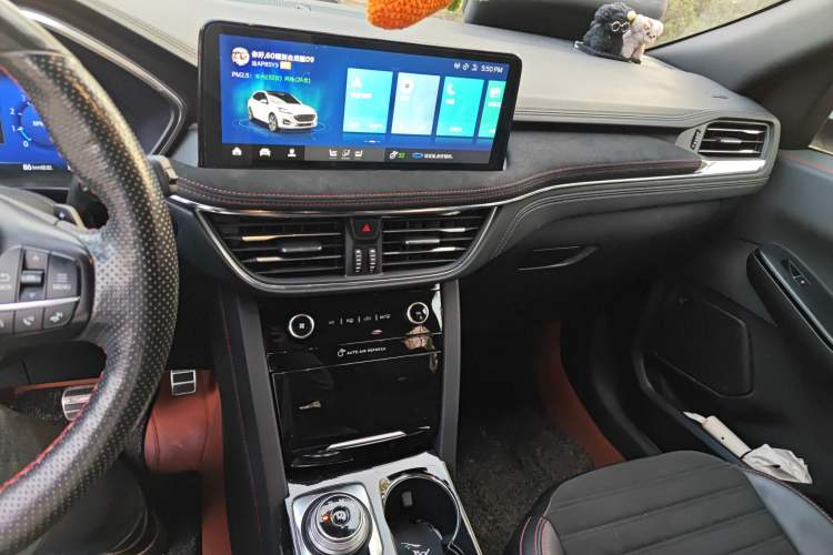 Used Ford Escape 2020 EcoBoost 245 Four-Wheel Drive ST-LINE Deluxe Edition