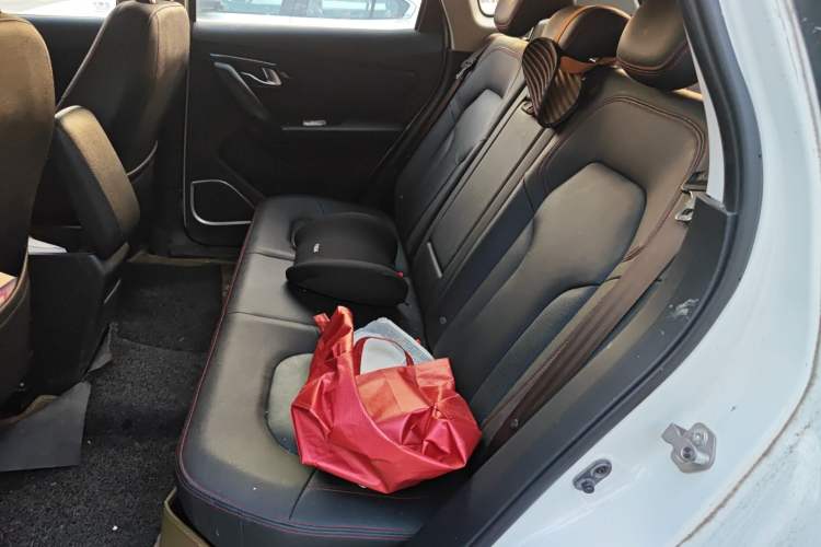 Used FAW Senya R7 2016 1.6L Manual Smart Version Left Rear Seat