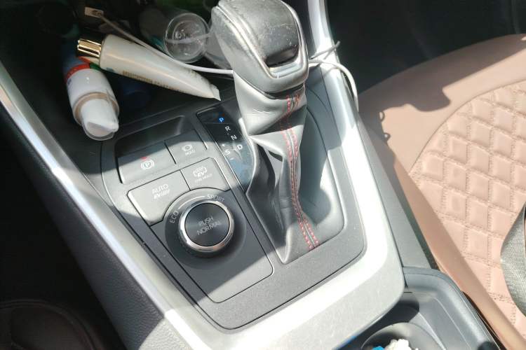 Used Toyota RAV4 Rongfang Plug-in Hybrid 2021 2.5L Two-Wheel Drive Elite Pro
