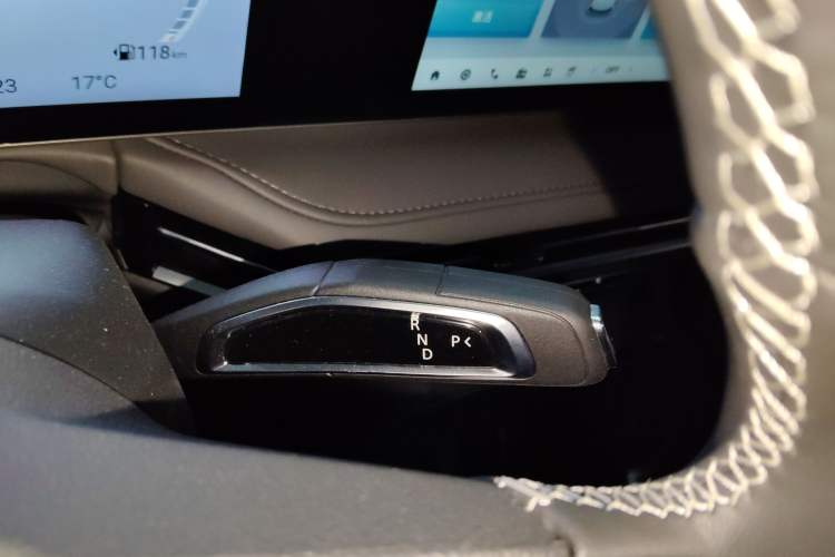 Used SAIC MAXUS Dajia 7 2024 Revised Version Super Hybrid Long-Range Edition Enjoyment Version
