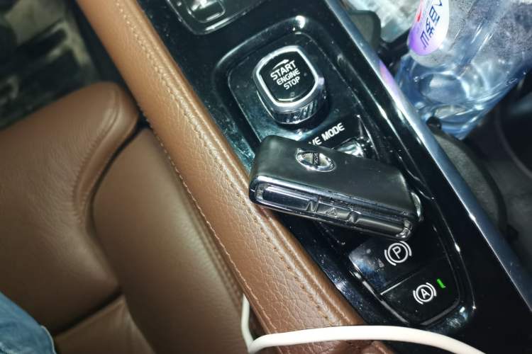 Used Volvo S90 2021 B5 Zhiyuan Luxury Edition Vehicle Key