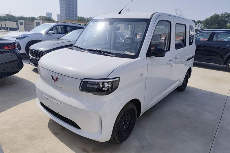 Used Wuling Zhiguang New Energy 2025 Standard Model