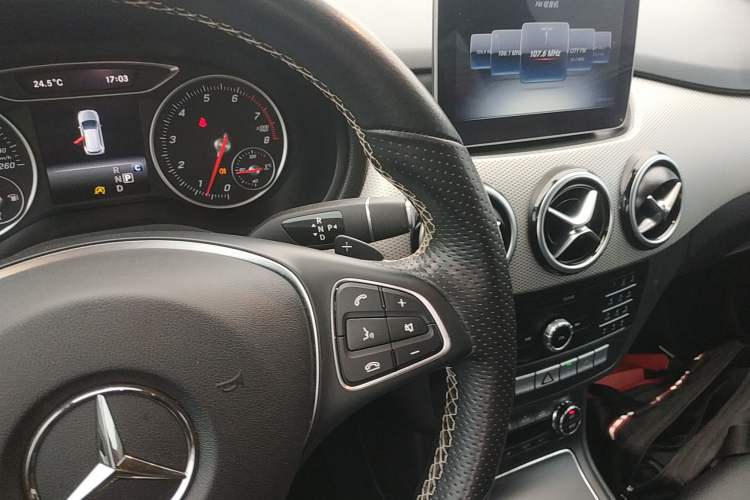 Used Mercedes-Benz B-Class 2019 B 200 Fashion Model Gear Lever