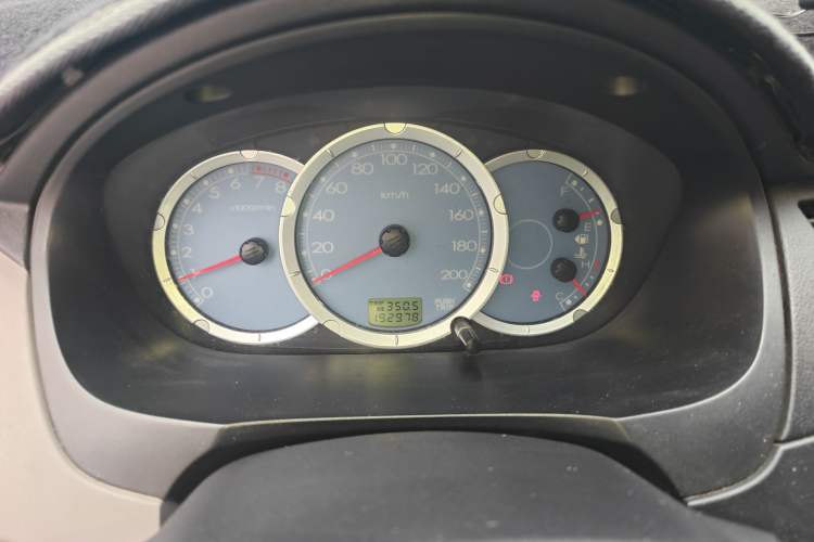 Used Mitsubishi Zinger 2011 2.0L Manual Transmission Luxury Version Instrument Cluster