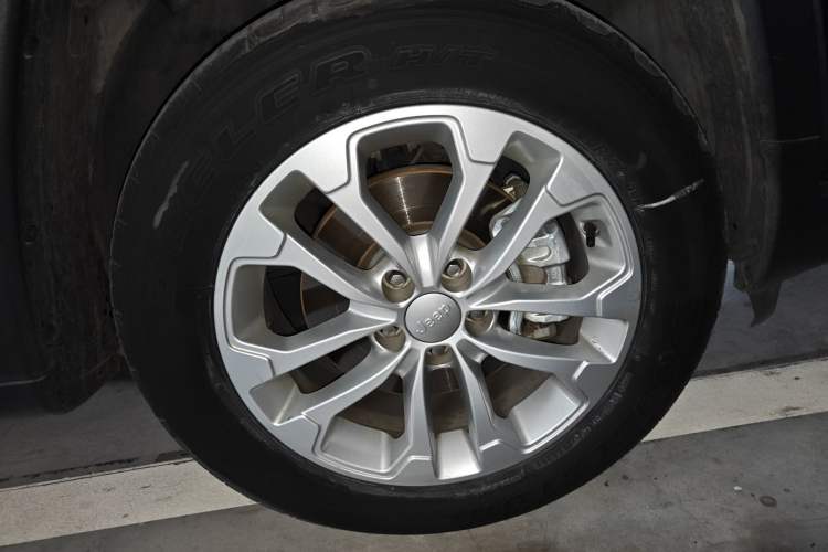 Used Jeep Compass 2021 220T Automatic Leading Edition