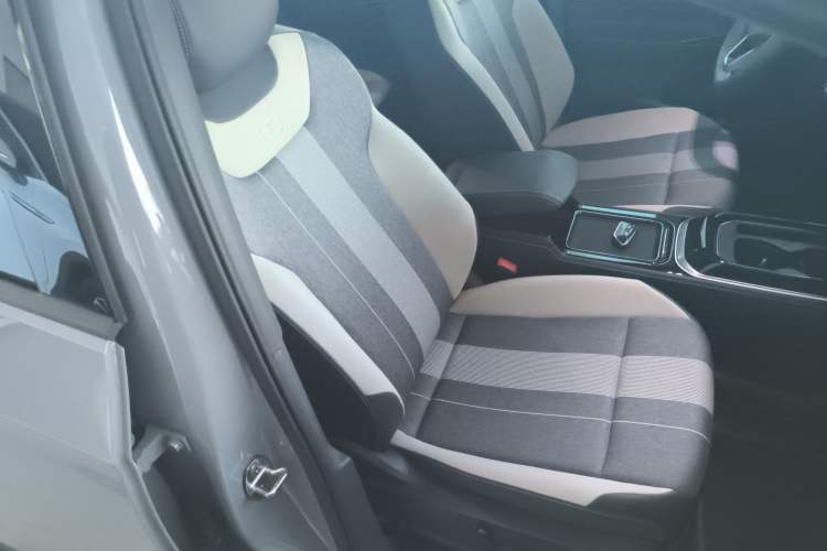 Used Volkswagen ID.4 CROZZ 2022 Long-Range PURE+ Edition
