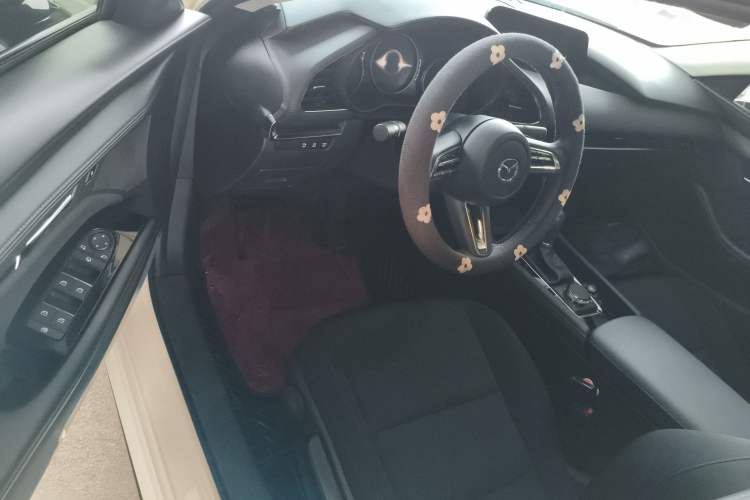 Used Mazda 3 Axela 2023 2.0L Automatic ZhiXuan Edition
