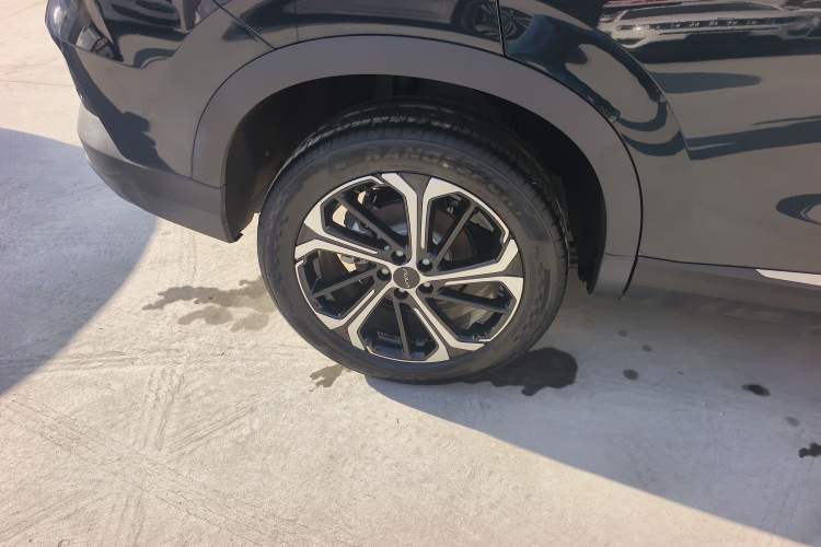 Used Dongfeng Aeolus Huge 2024 Mach Power 1.5T Premium Model