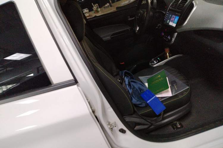 Used Oshan Benni E-Star 2021 National Edition Xin Yue Version (Fast-Charging Edition) Lithium Iron Phosphate (31.18 kWh)
