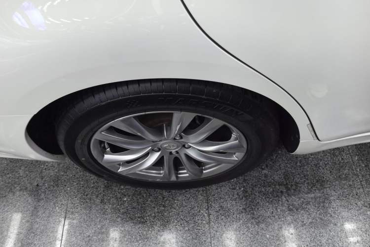 Used Infiniti Q70 2015 Q70L 2.5L Elite Edition Right Rear Wheel Hub