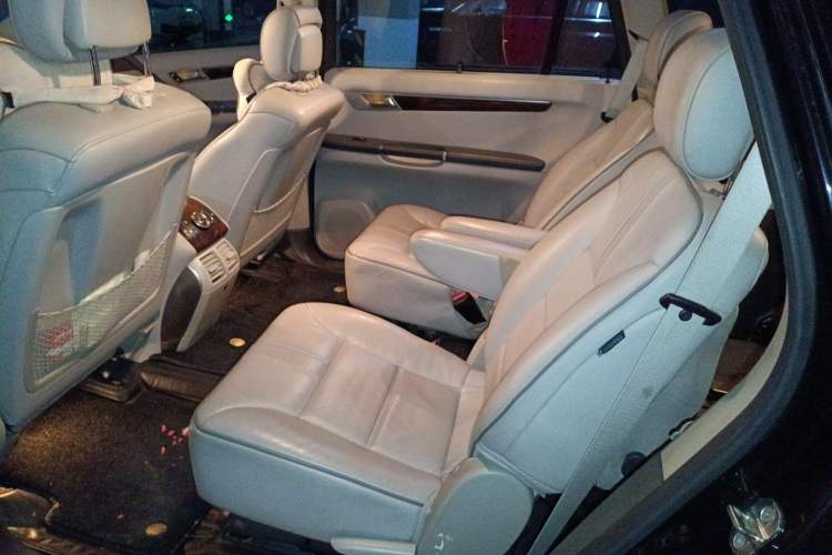 Used Mercedes-Benz R-Class 2010 R 350 L 4MATIC