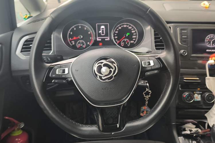 Used Volkswagen Golf Sportsvan 2016 180TSI Automatic Trend Model Steering Wheel