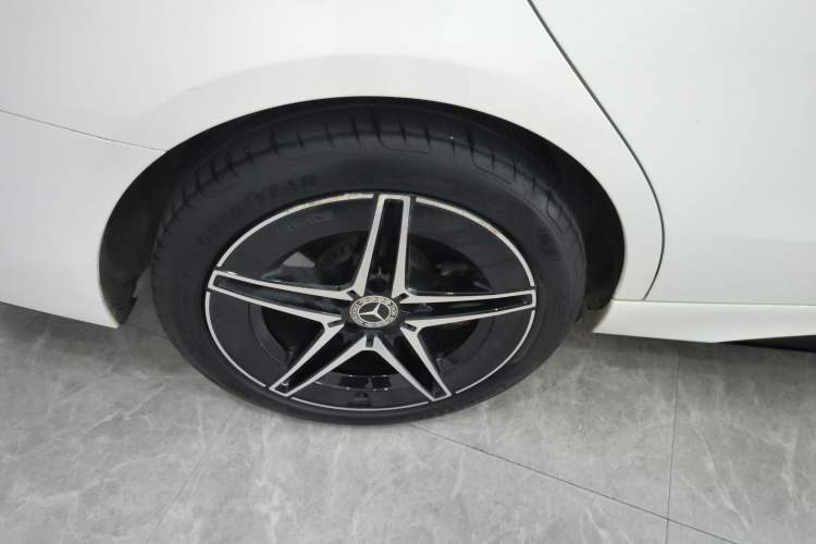 Used Mercedes-Benz C-Class 2024 C 260 L Brilliant Night Sports Edition Exterior 5