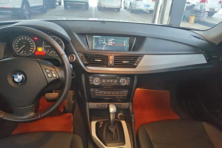 Used BMW X1 2013 sDrive18i Leading Model