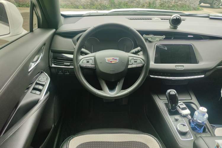 Used Cadillac XT4 2022 28T Two-Wheel Drive Fashion Edition
