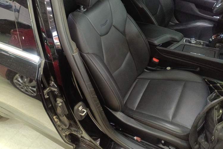 Used Cadillac CT5 2022 28T Luxury Version (Standard Edition) Right Front Seat