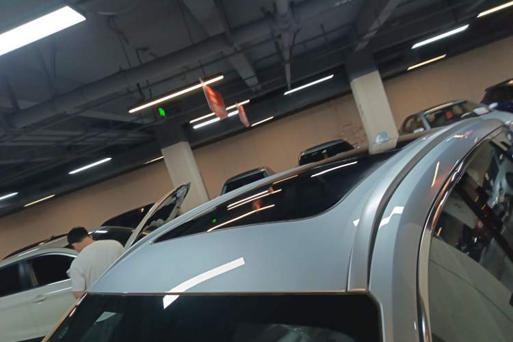 Used Geely Auto FX11 2025 4th Generation 1.5TD DCT – The Start Roof