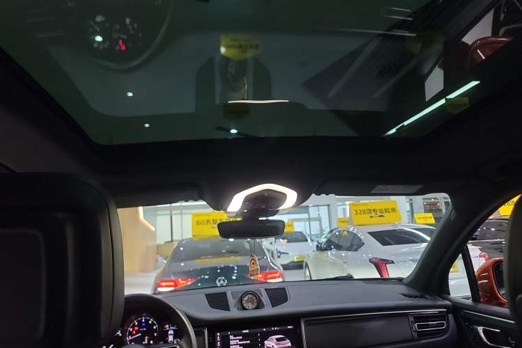 Used Porsche Macan 2022 Macan 2.0T