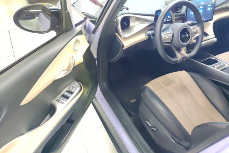 Used BYD Dolphin 2023 420 km Fashion Edition
