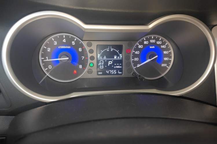 Used Dongfeng Aeolus AX3 2016 1.5L Automatic Zunku Model
