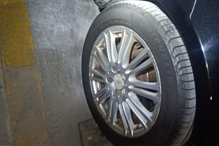 Used Mercedes-Benz E-Class 2013 E 260 L CGI Elegant Model