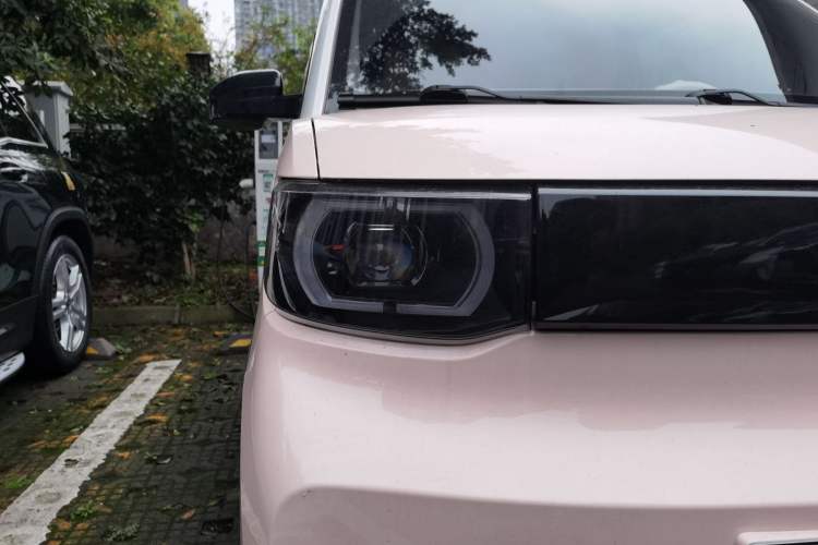 Used Wuling Hongguang MINIEV 2021 Macaron Fashion Model Lithium Iron Phosphate