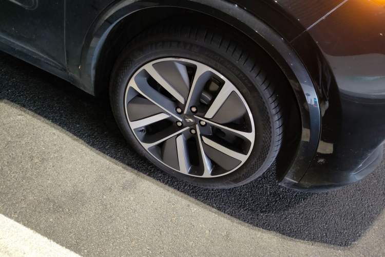 Used Li Auto L8 2024 Ultra Model
