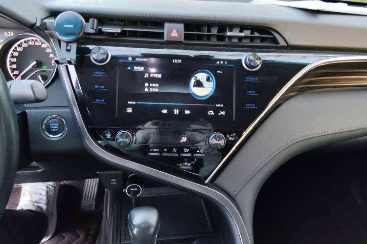 Used Toyota Camry 2019 Revised Version 2.5G Luxury Edition Audio And AC Panel