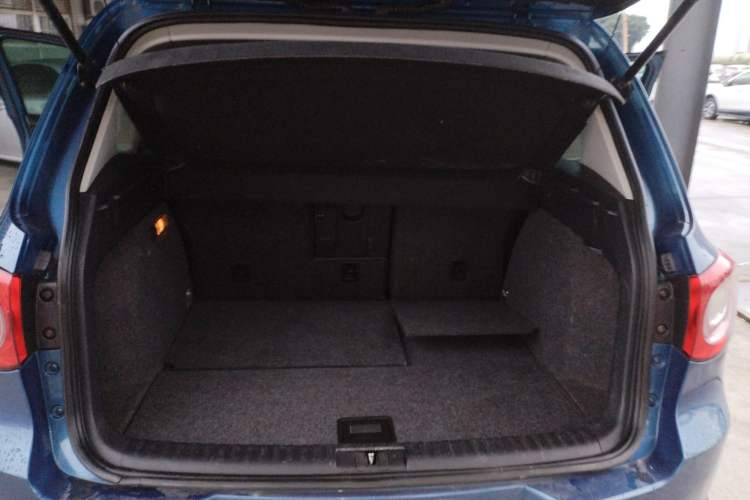 Used Volkswagen Tiguan 2012 1.8TSI Automatic Two-Wheel Drive Trend Edition Trunk