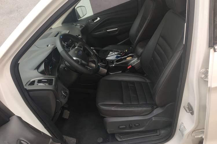 Used Ford Kuga 2015 2.0L GTDi Four-Wheel Drive Elite Model
